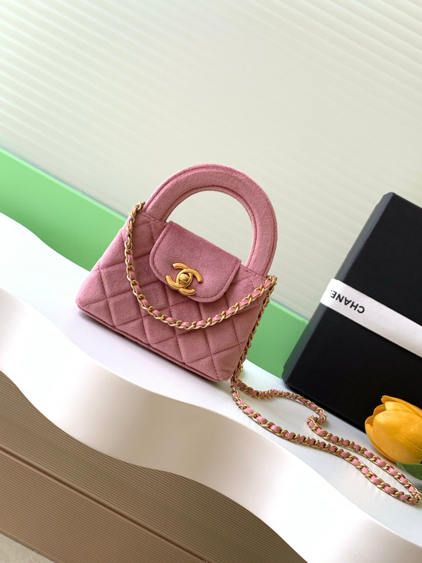 Chanel 頂級原單粉色絨面迷你手提鏈條包甜美高雅造型AS3435
