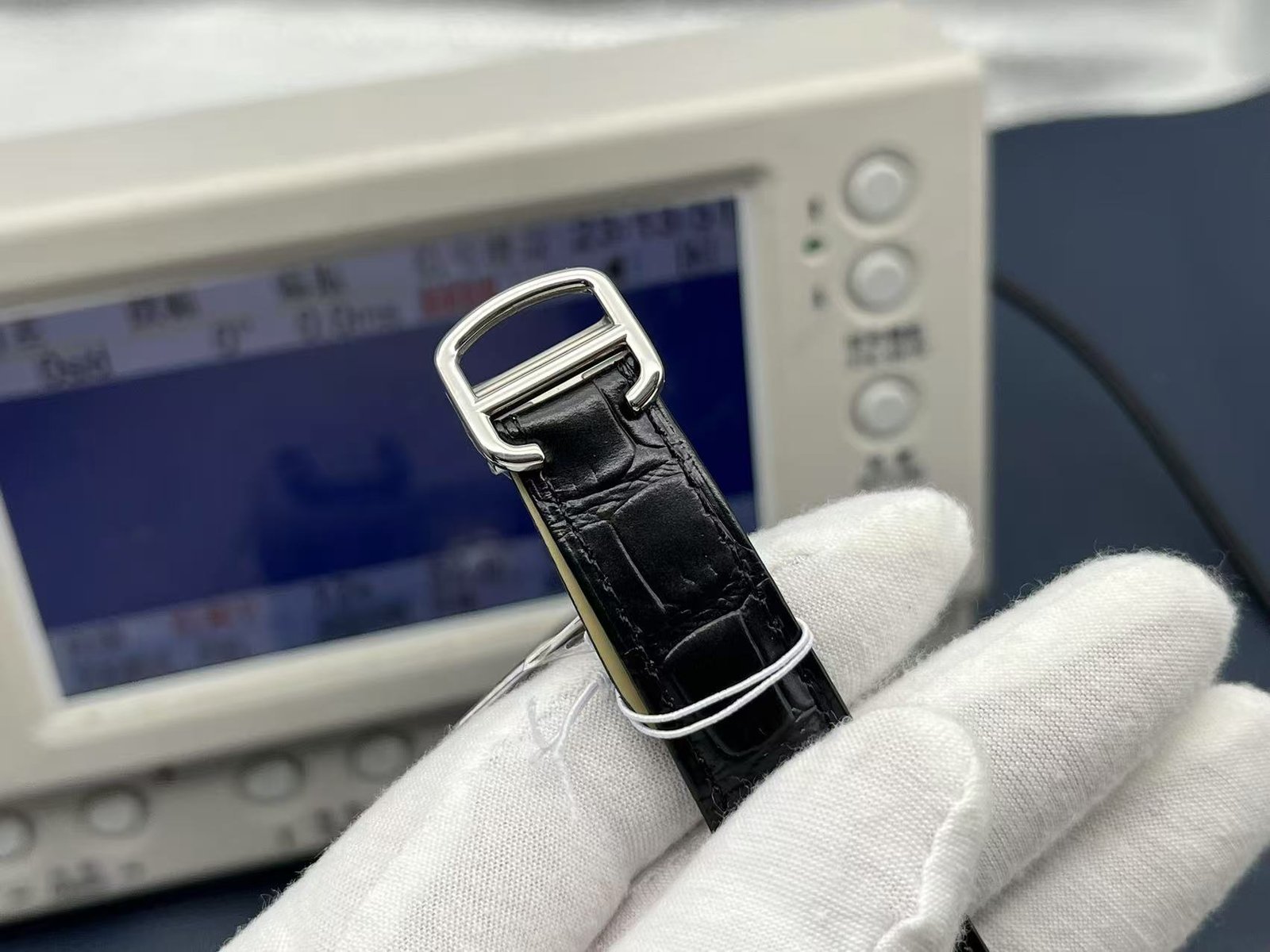 卡地亞(Cartier)復刻版藍氣球男錶銀白面自動機械經典紳士風
