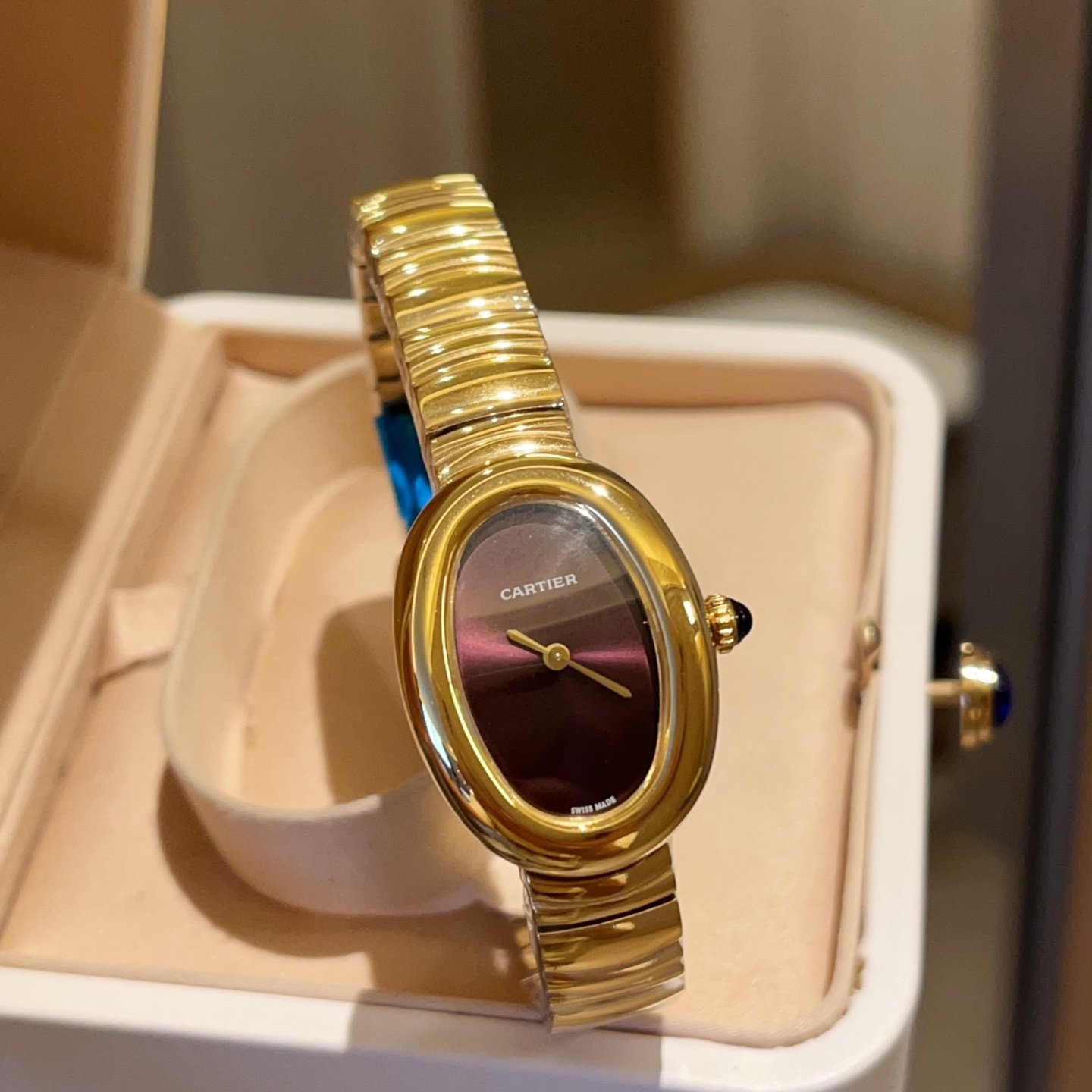 卡地亞（Cartier）A貨Baignoire女錶金色錶鏈紫紅面盤高貴典雅風