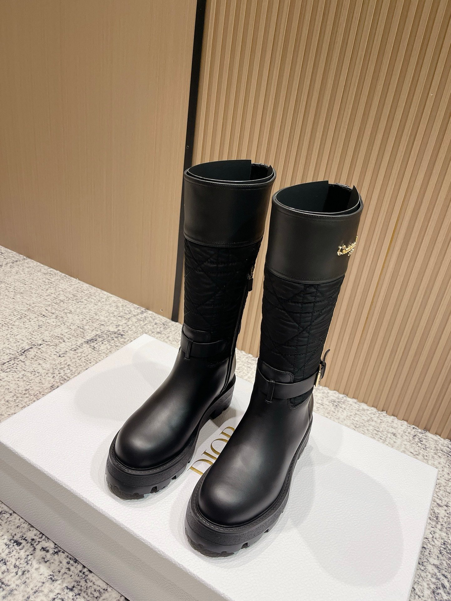 Dior頂級原單拼接絎縫長筒靴 黑色厚底設計 秋冬人氣 潮感防風女靴