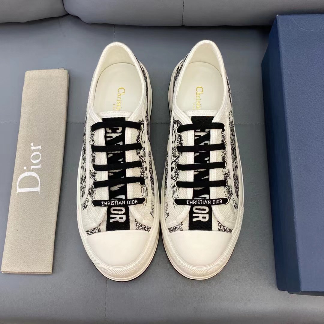 Dior高仿Walk'n'Dior刺繡帆布休閒鞋 百搭舒適熱銷款 法式優雅風格