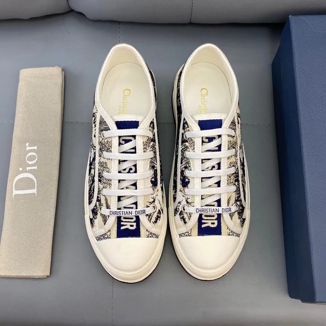 Dior原單Walk'n'Dior藍色刺繡帆布鞋 清新百搭春夏人氣 女士時尚之選