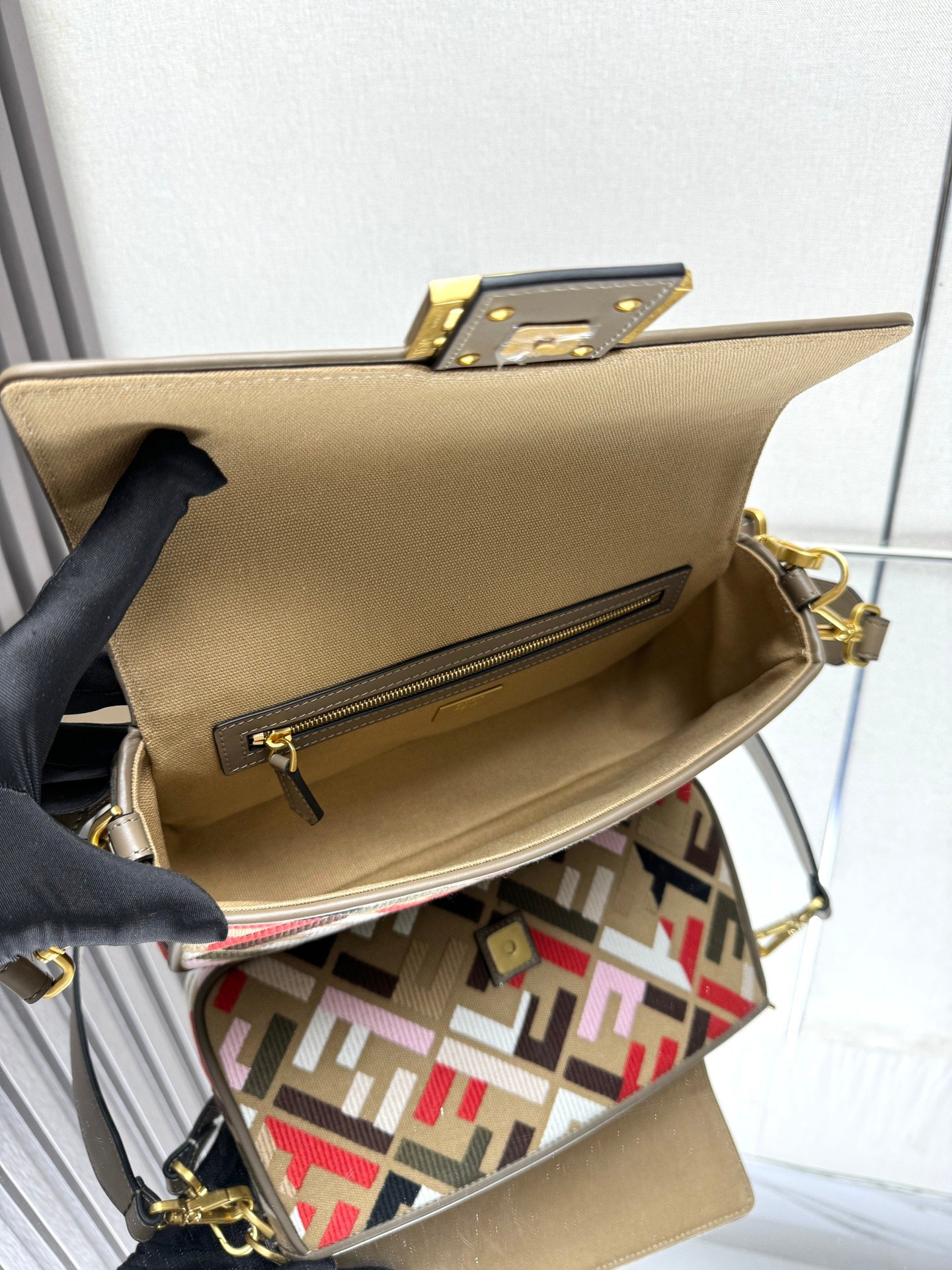 Fendi 一比一 Baguette 肩背包 FF 幾何拼色 緹花設計 義式經典風