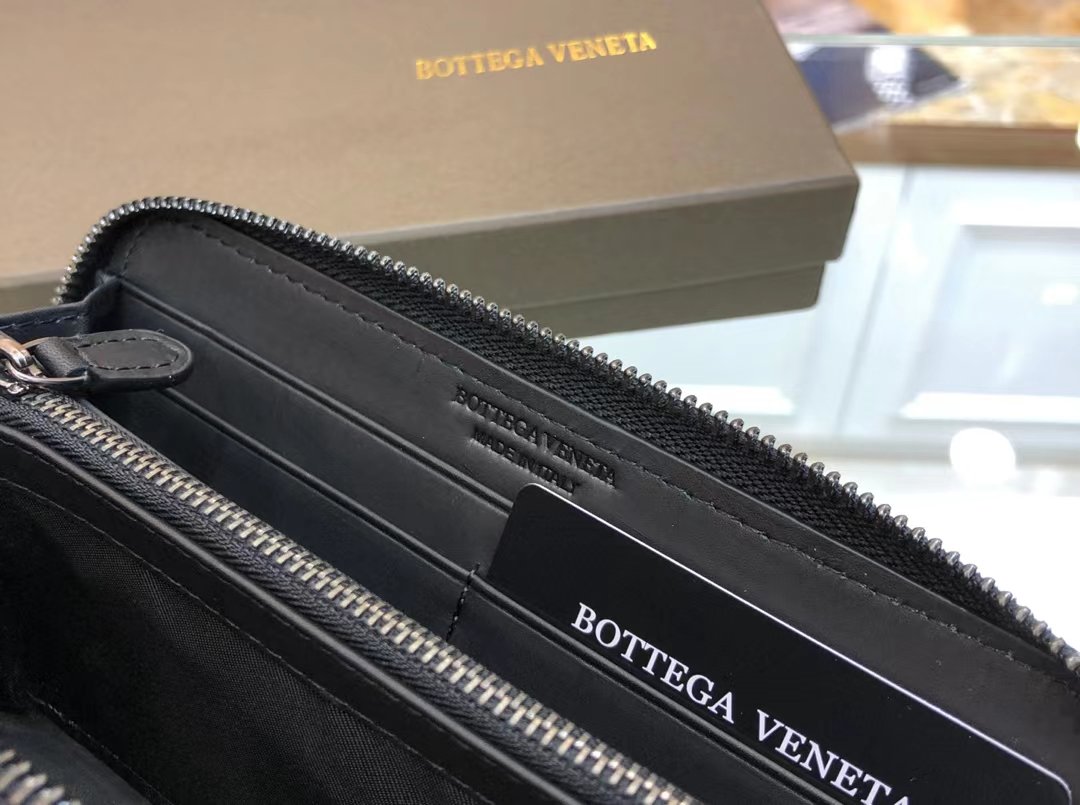 Bottega Veneta 高仿 編織拉鍊長夾 霧黑質感款 收納完整復刻 義式極簡風格