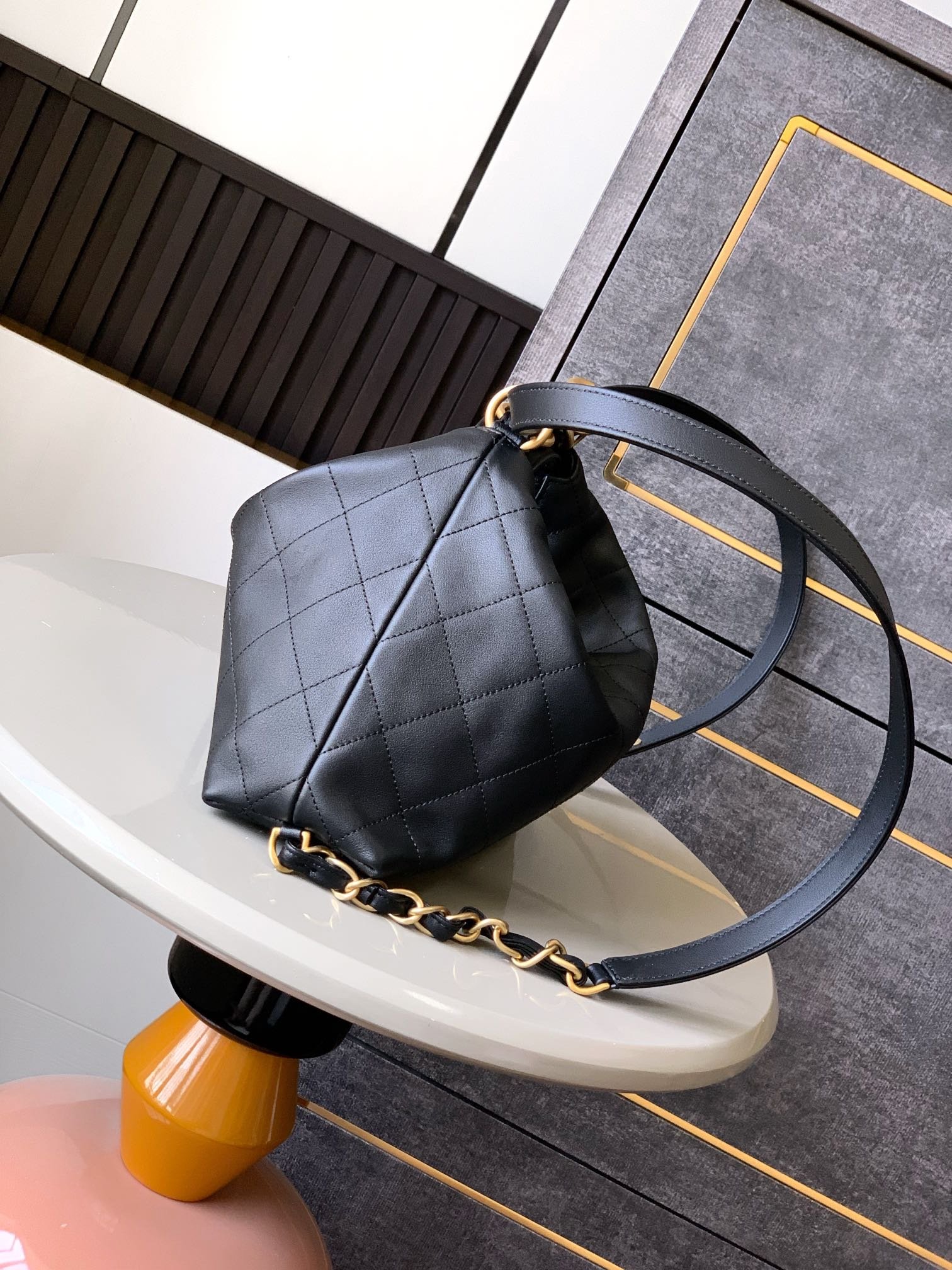 Chanel一比一菱格肩背包高雅黑色柔軟皮革款法式經典風格