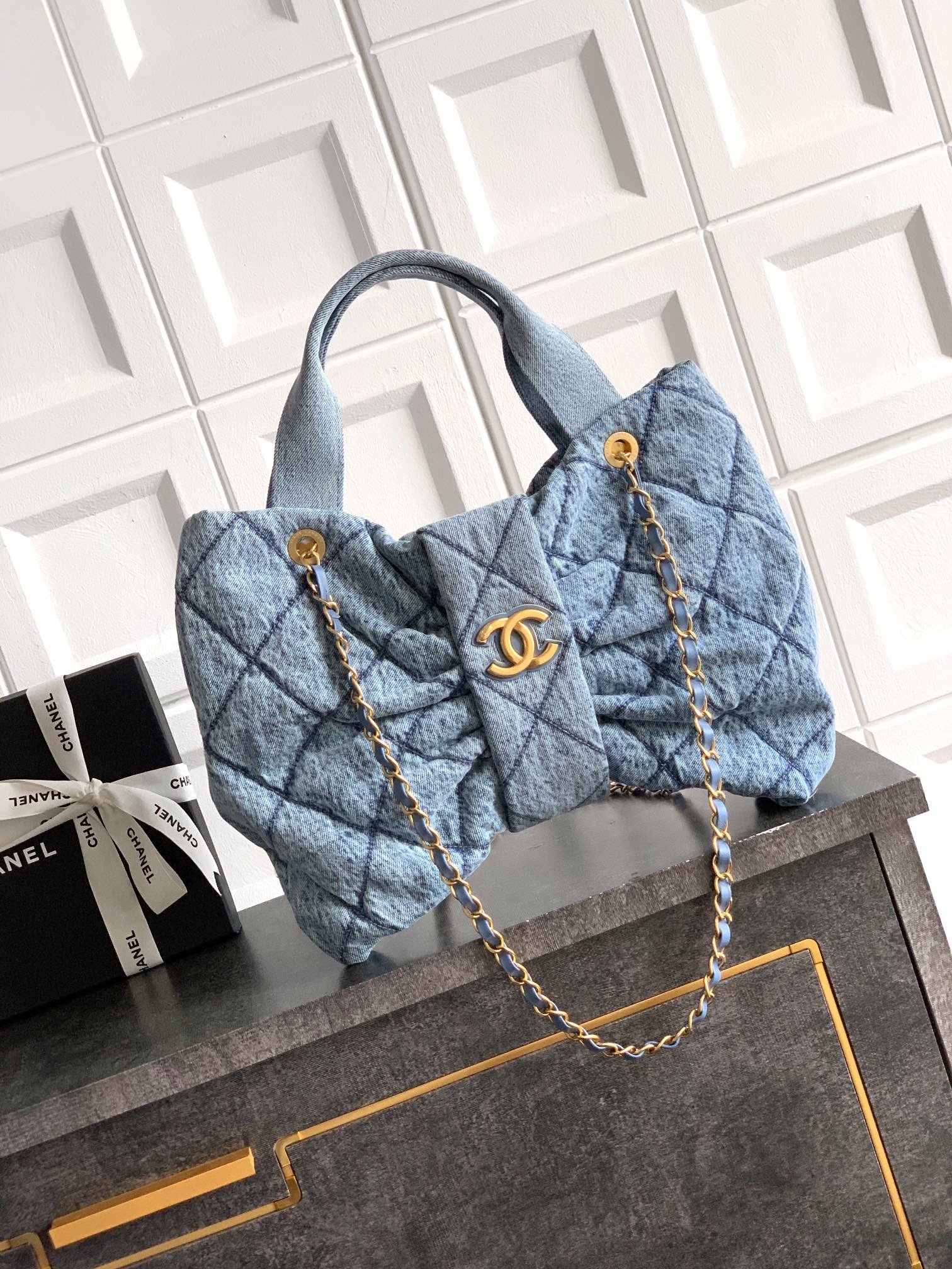 香奈兒（Chanel）復刻版牛仔布手提包 菱格鏈條設計 休閒時尚精品推薦