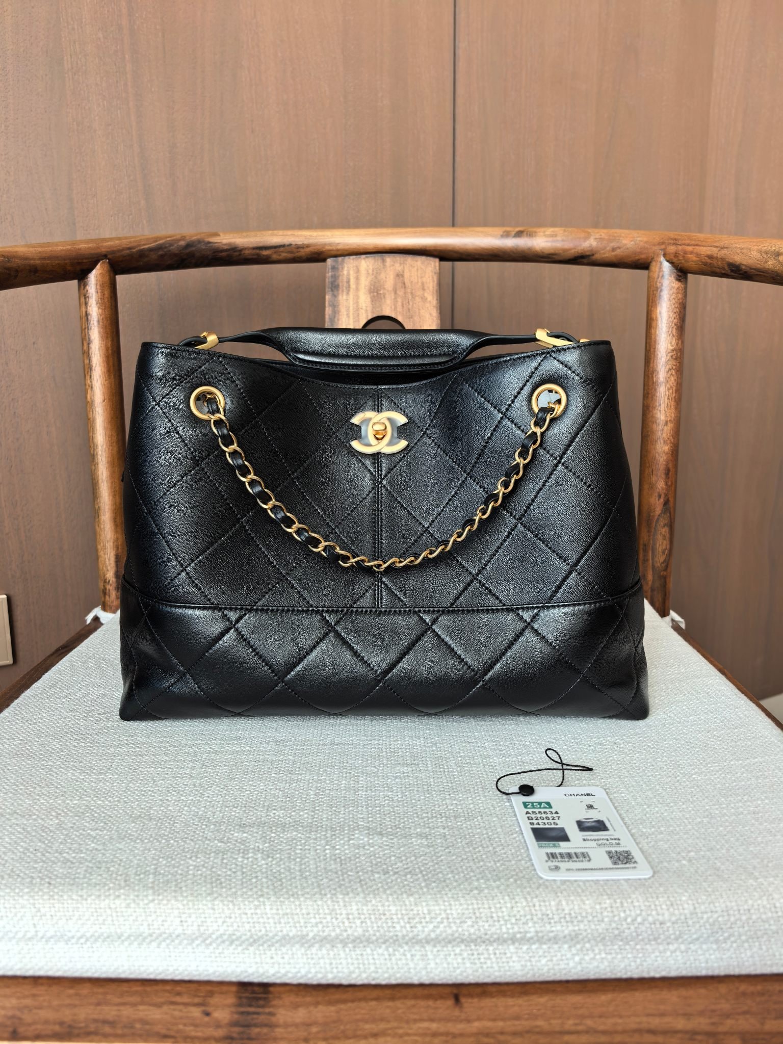 Chanel 高仿 黑色菱格鍊條托特包 大容量實用 經典法式優雅