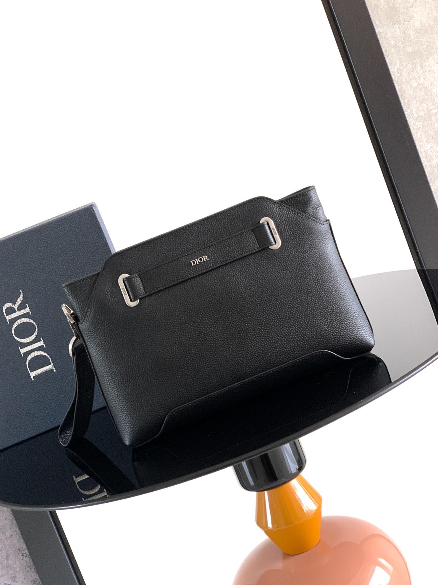 Dior 一比一 黑色顆粒牛皮手拿肩背包 俐落實用款