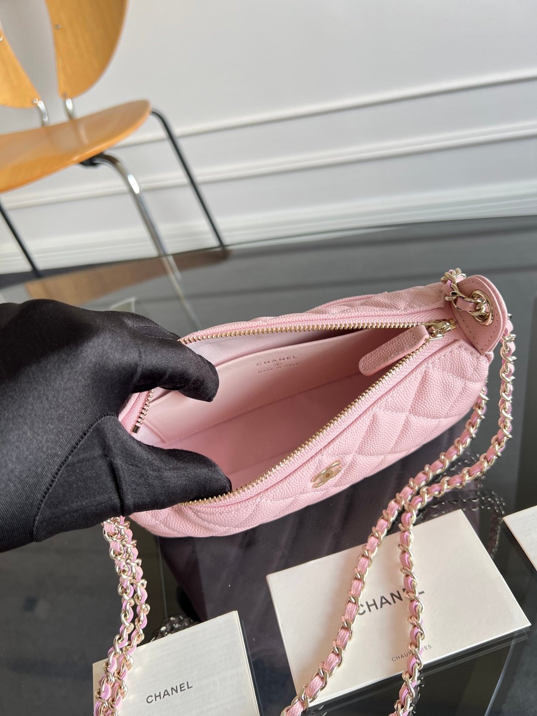 Chanel 一比一 菱格雙件組鍊條包 粉色主包+白色迷你掛飾 甜美百搭 法式優雅風格AS4704