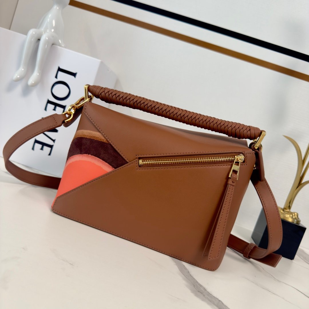 LOEWE 原單 Puzzle 小號肩背包 焦糖棕拼色 幾何設計 新品 西班牙工藝風格