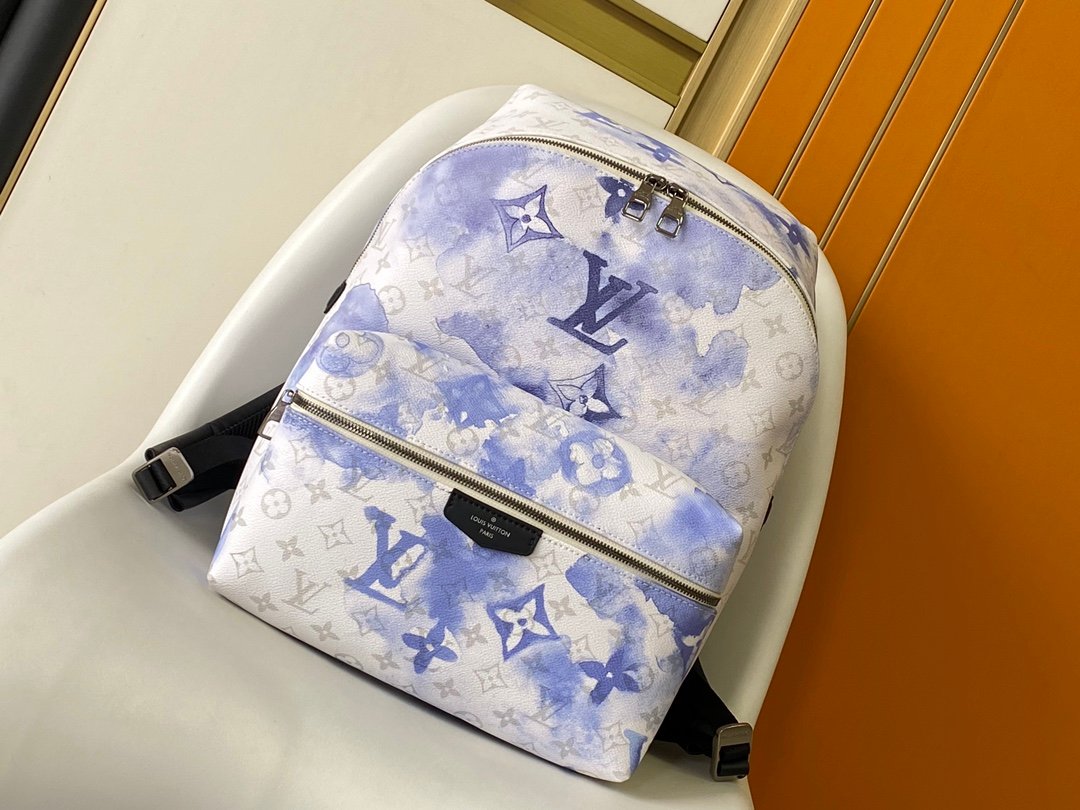 LV 高仿 水彩 Monogram 後背包 雙拉鍊設計清新耐看 法式潮流風格M45760