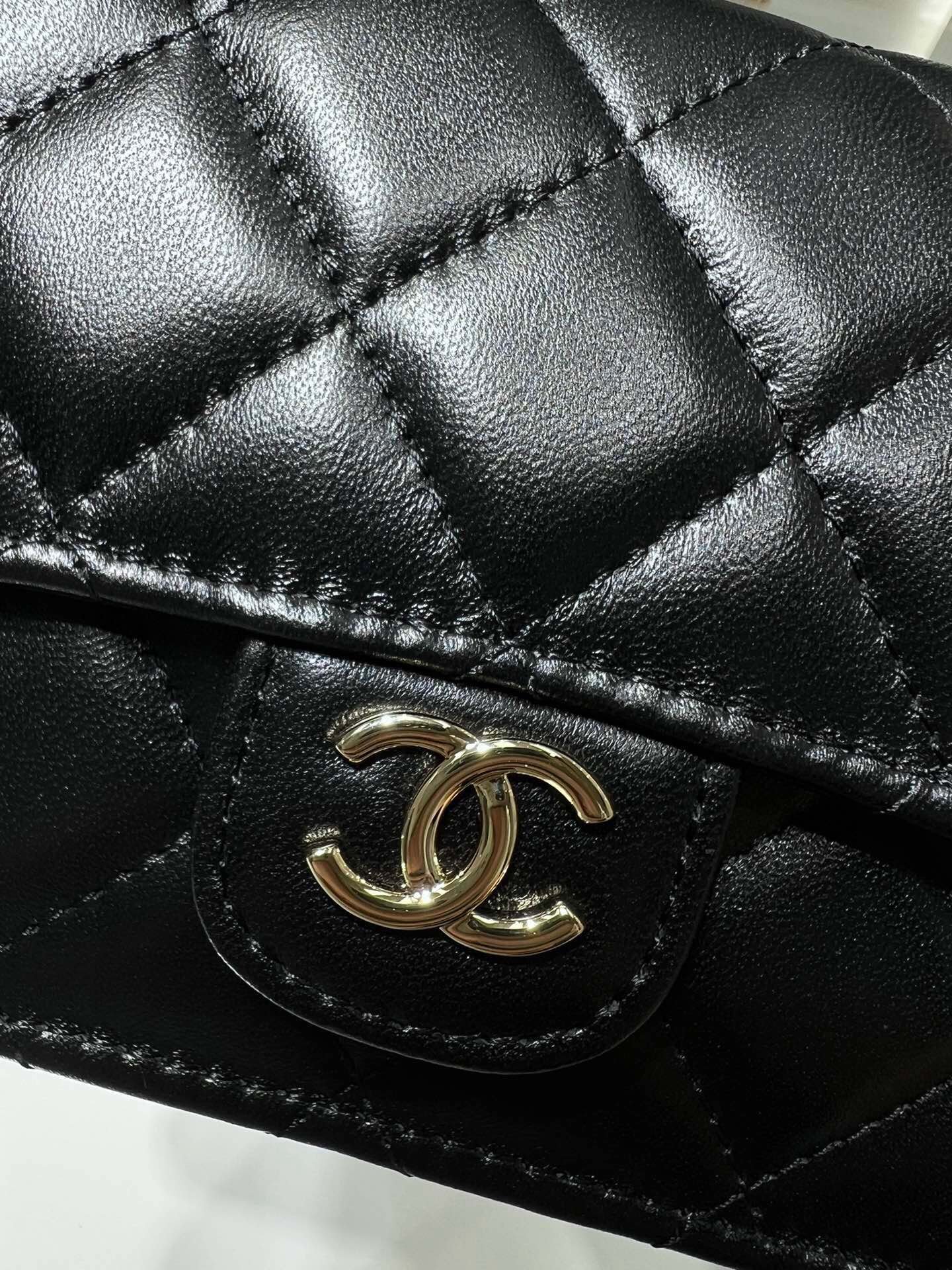 Chanel 頂級原單 菱格手提翻蓋包 黑色全黑五金 小尺寸設計 低調質感 法式經典風格