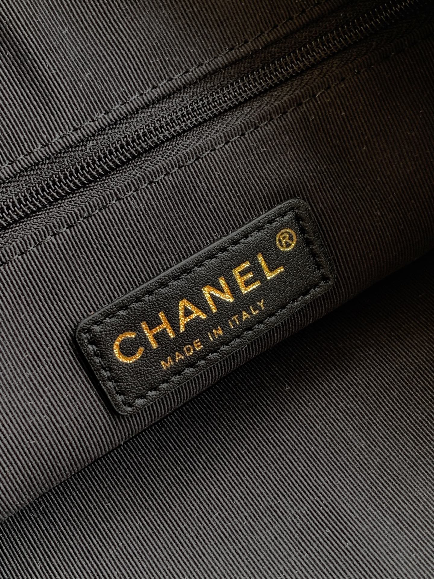 Chanel 一比一 菱格皮革托特包 全黑金鍊 手提肩背兩用 大容量實用 法式經典風格AS5631