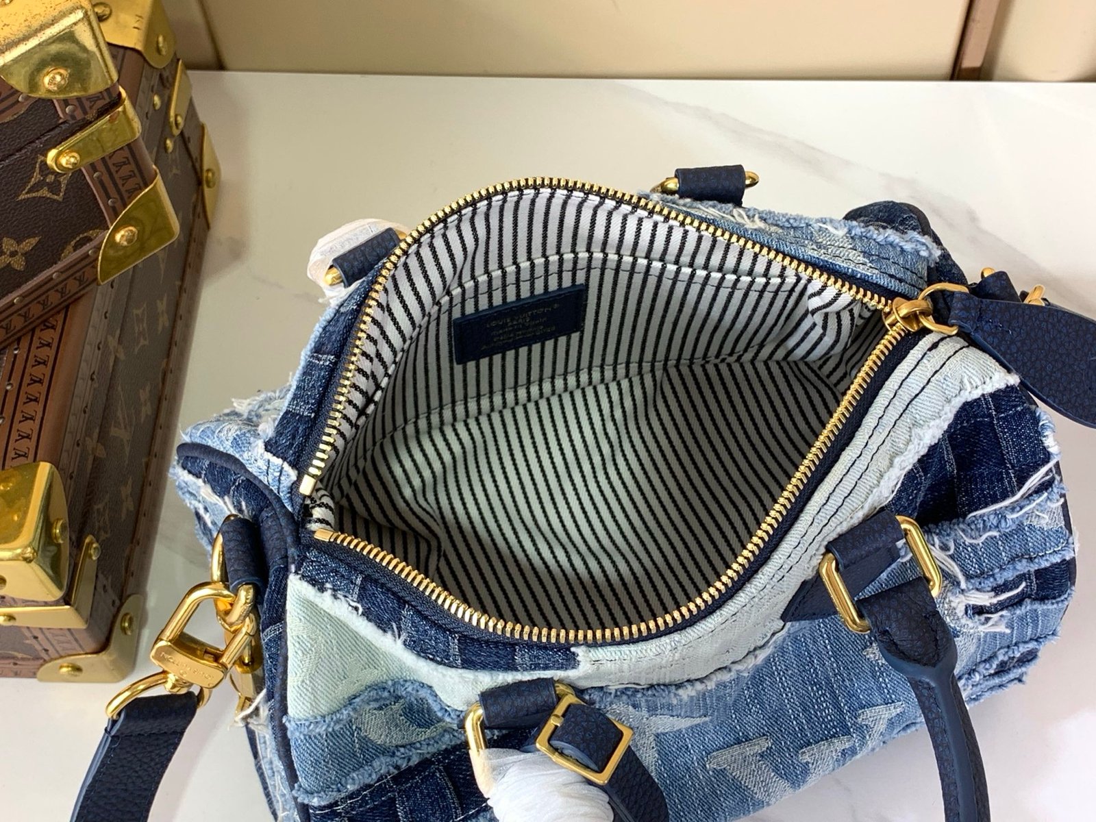 LV 高仿 Denim 拼接 Speedy 手提斜背包 破壞牛仔設計 法式潮流風格M15276