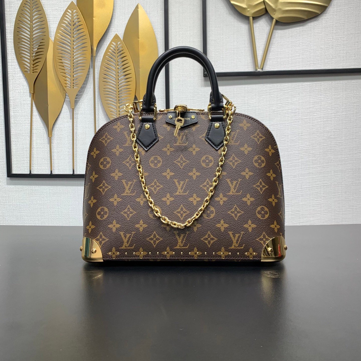 LV 一比一 Monogram 鏈條貝殼包 優雅耐看  新款 法式奢華風格M27216