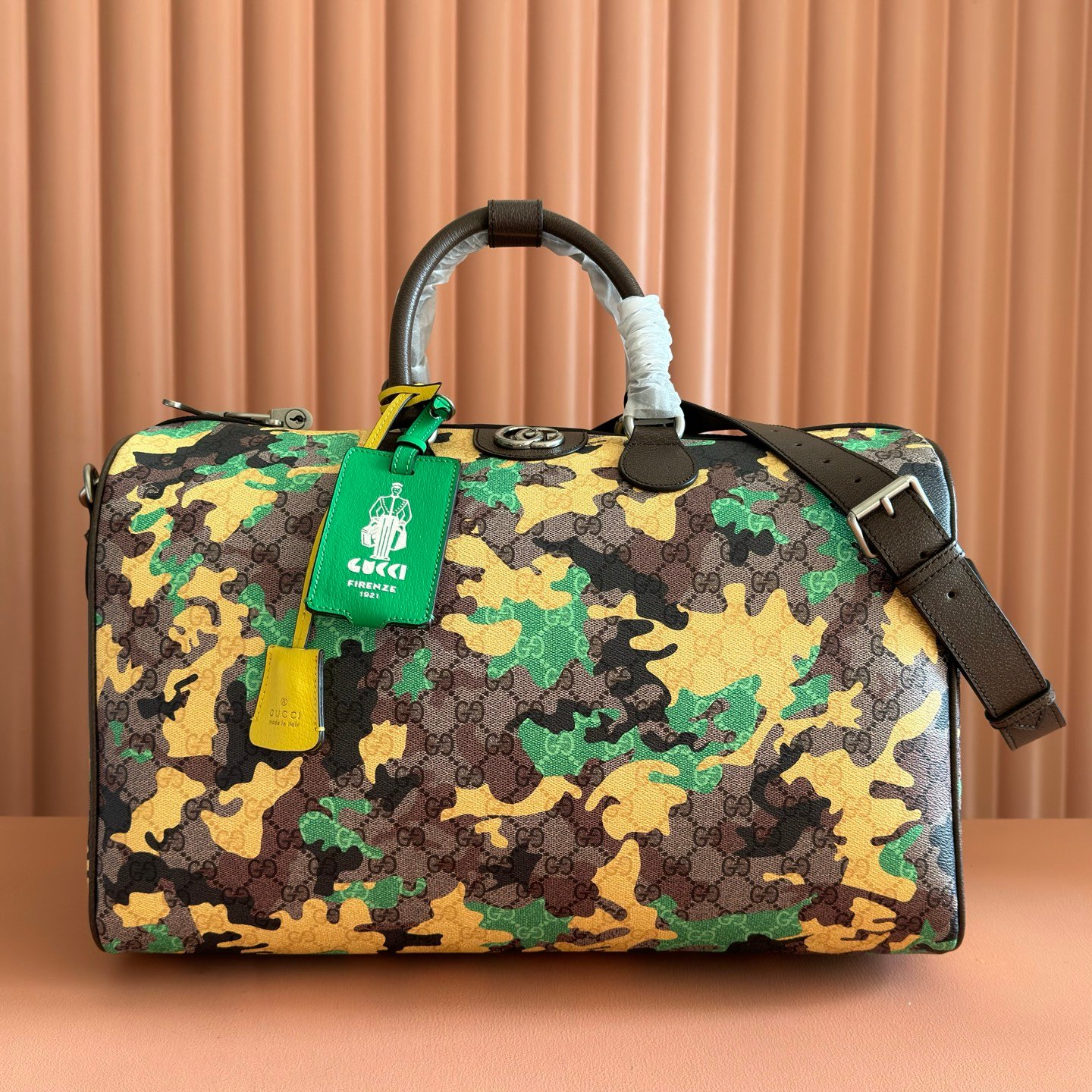 Gucci 高仿 迷彩GG旅行袋 經典圖騰大容量手提包 軍風潮流 休閒奢華風格
