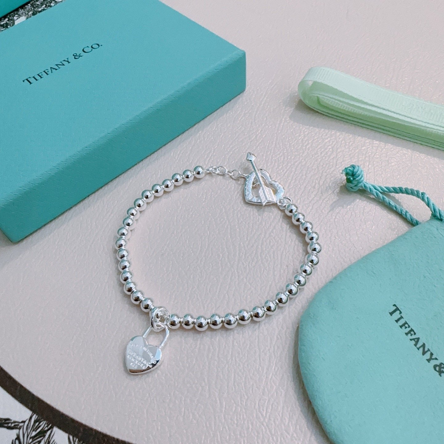 Tiffany高仿網站心形吊牌純銀手鍊經典珠鍊設計愛心鎖扣百搭風格款