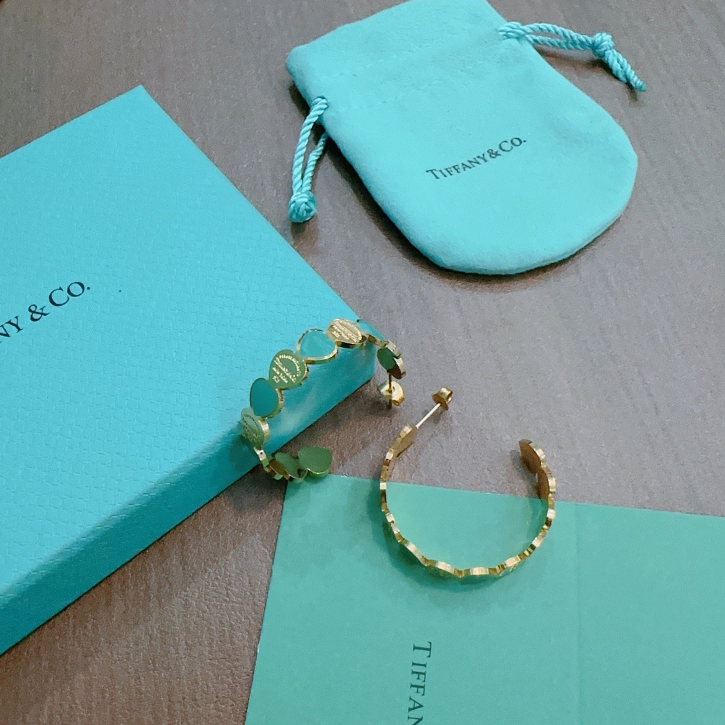 Tiffany精品仿製藍心金屬手鐲琺瑯復刻設計經典環繞式品牌飾品推薦