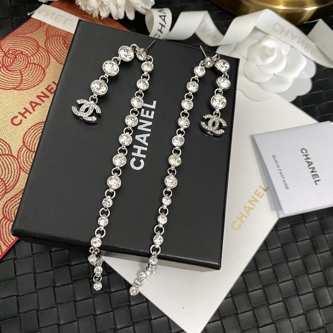 Chanel高仿水鑽長鏈耳環雙C吊飾閃耀氣質設計新款法式奢華飾品