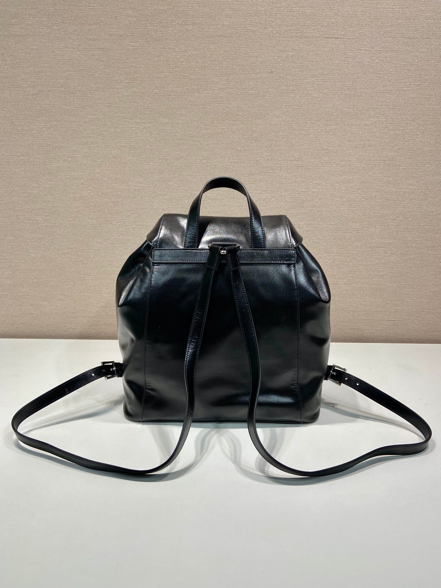 頂級原單 Prada1BZ811B 油蠟小牛皮雙肩背包