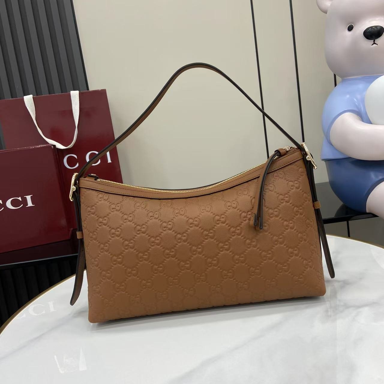 Gucci復刻版壓紋GG肩背包焦糖棕復古高級感百搭腋下包輕奢時尚風格847449