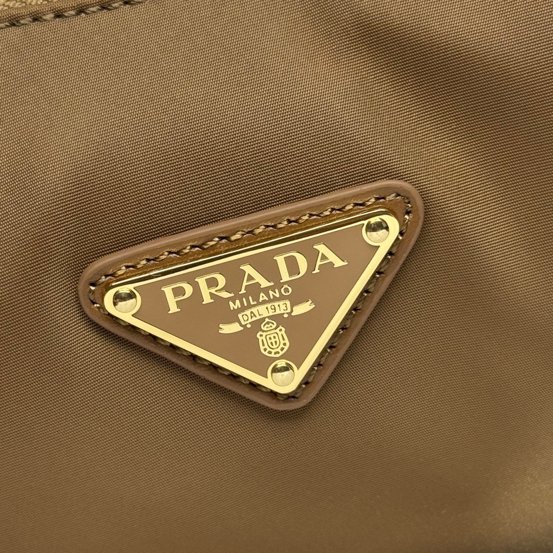 頂級原單 Prada1BC264 Re-Nylon 探索包 尼龍拼小牛皮斜背包