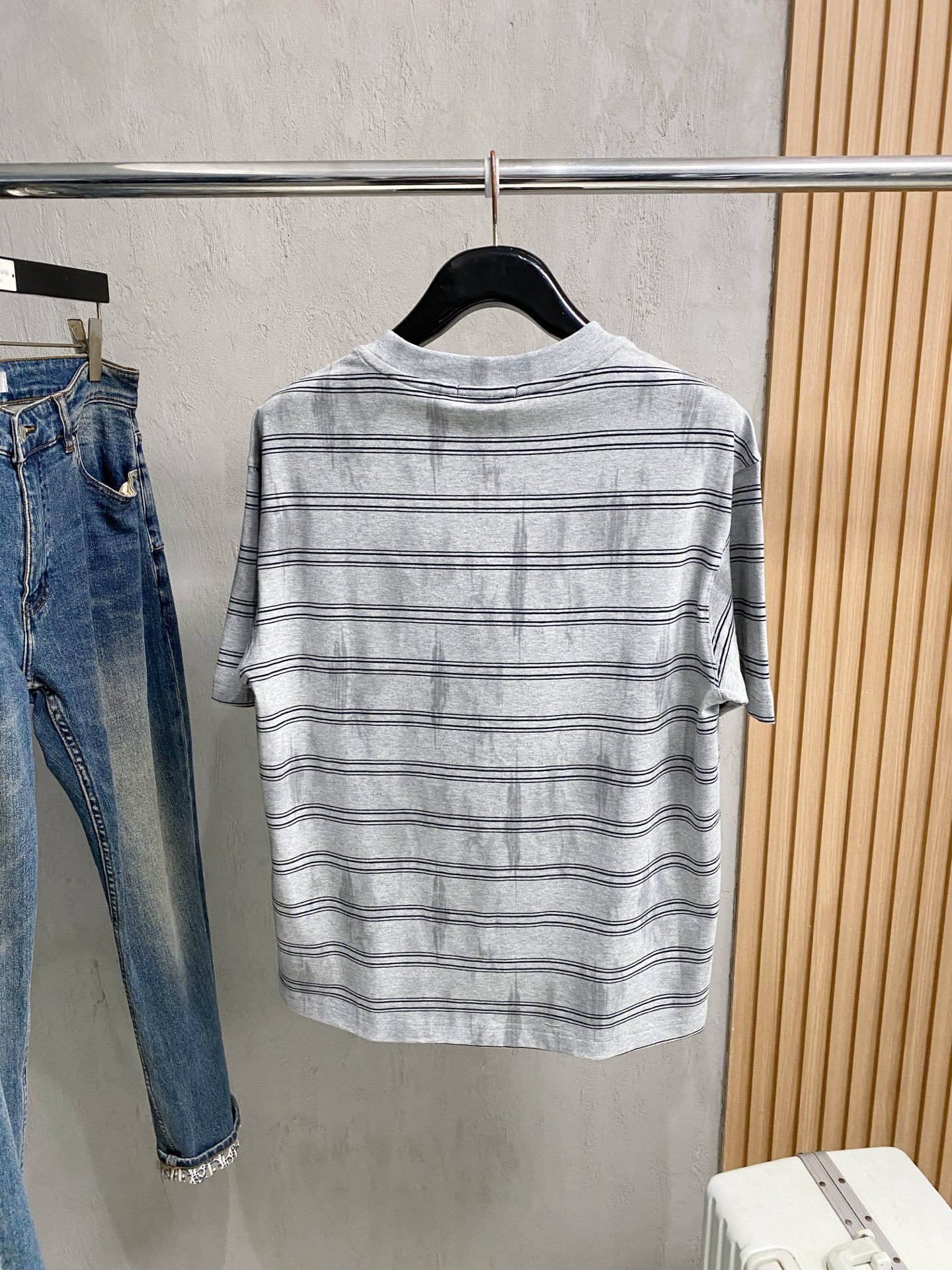 Balenciaga原單條紋短袖T恤灰色字母Logo設計休閒百搭新品街頭時尚風
