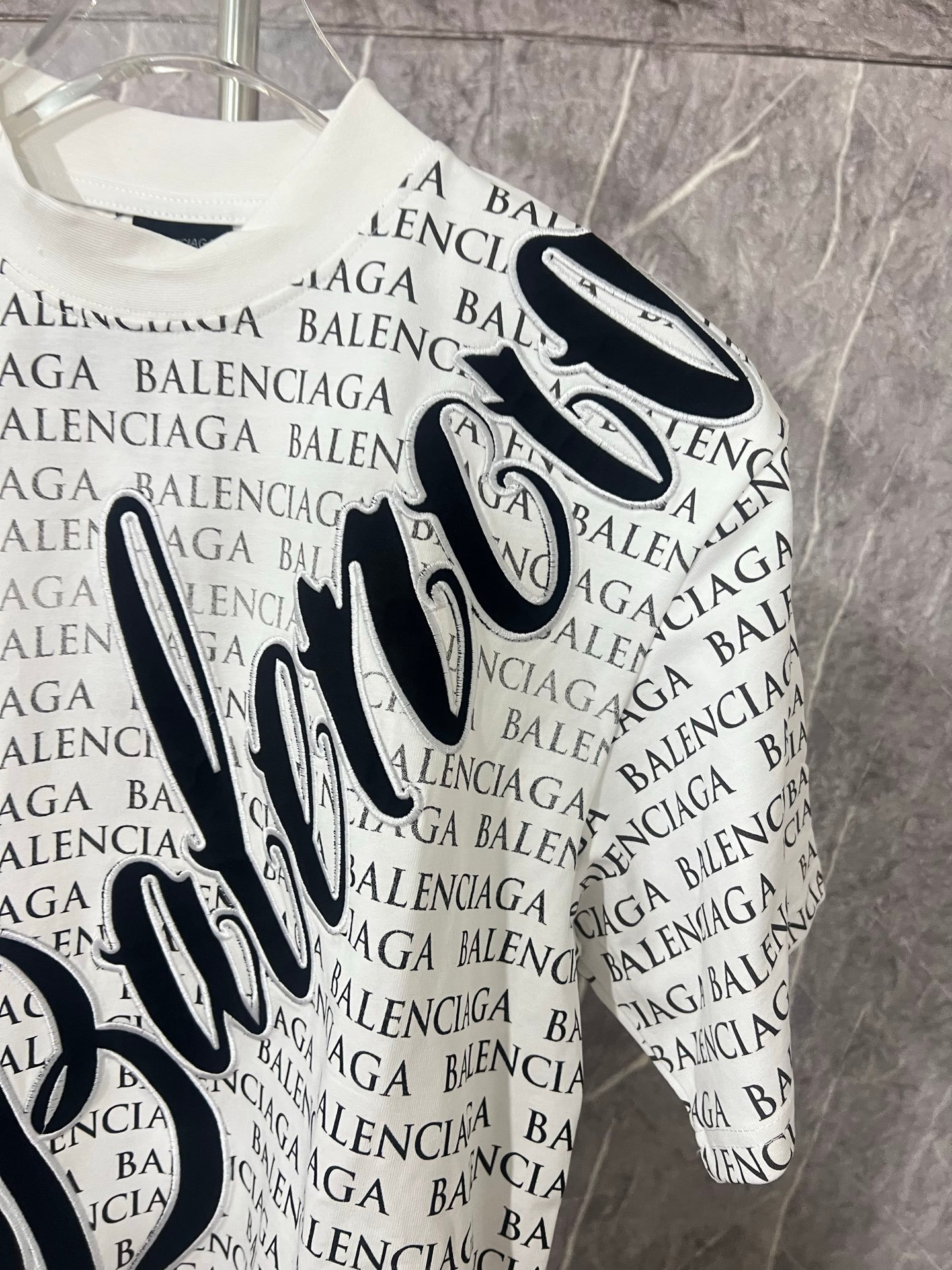 Balenciaga復刻版滿版Logo短袖T恤白色塗鴉字母設計潮流百搭新品街頭風