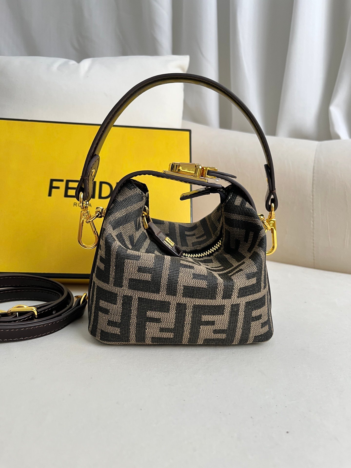 Fendi復刻版雙FF老花飯盒包 016 中古人氣小包