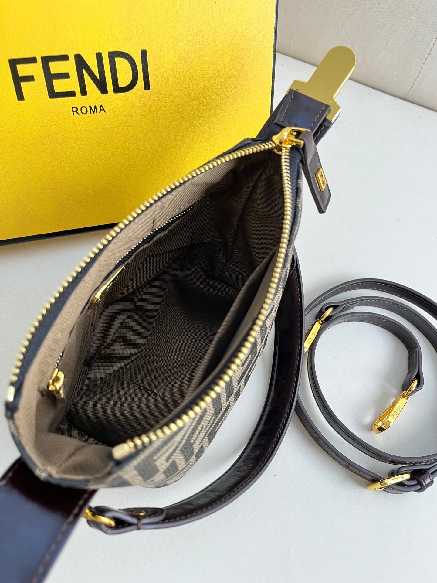 Fendi復刻版雙FF老花飯盒包 016 中古人氣小包