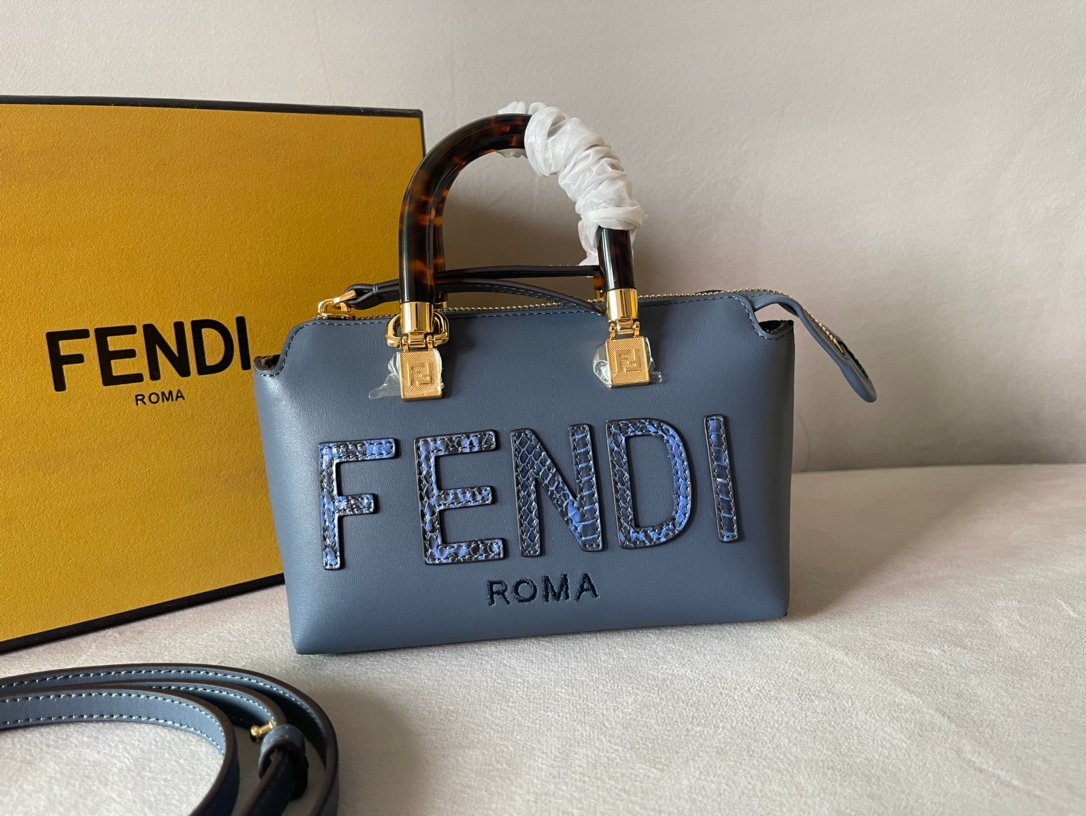 Fendi高仿By The Way Boston白色手提包玳瑁手柄時尚百搭斜背包義式精品設計