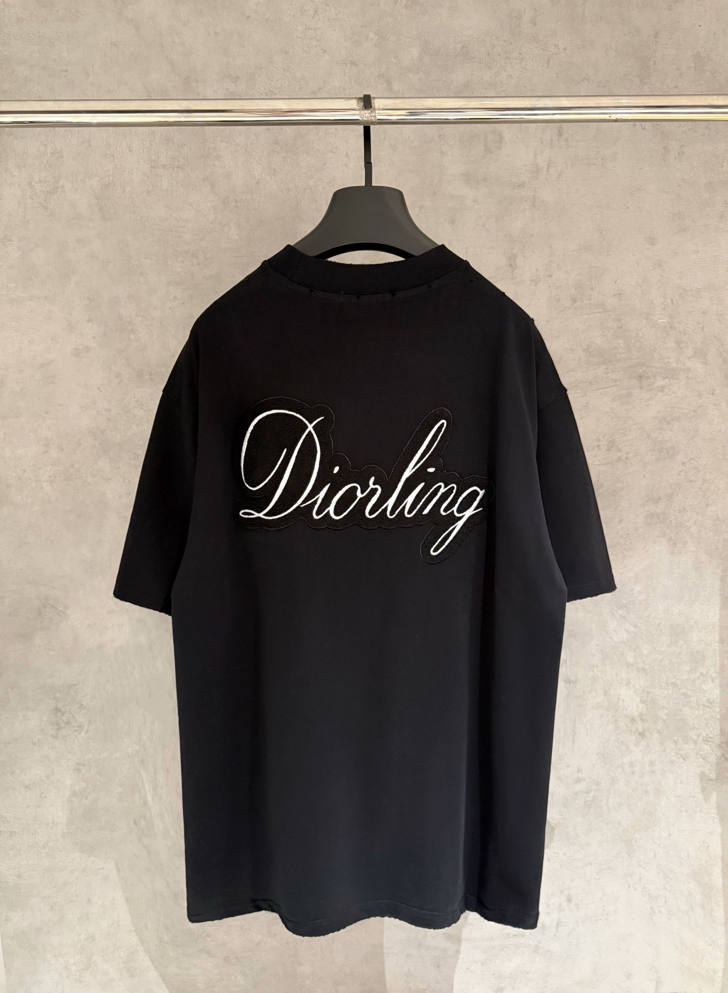 Dior高仿短袖T恤刺繡Logo設計寬鬆版型極簡百搭高端時尚暗黑風格