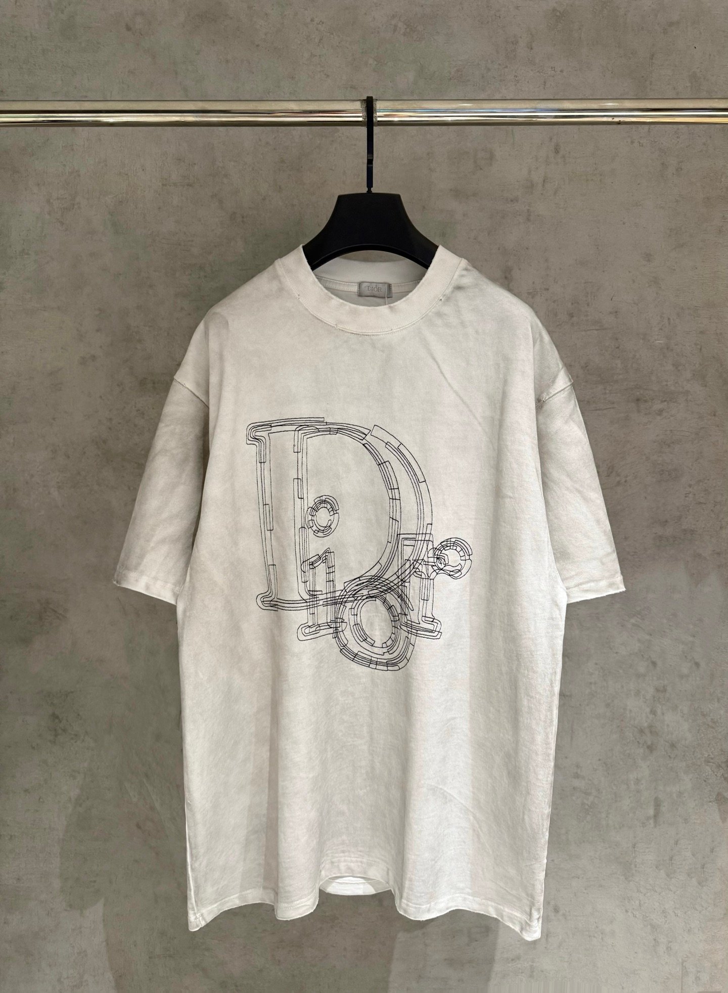 Dior高仿短袖T恤水洗做舊線條字母Logo設計寬鬆版型復古高端風格