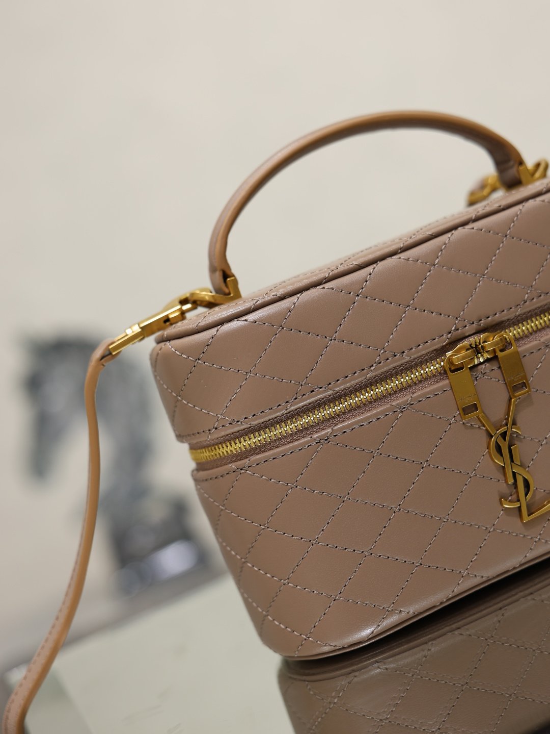 YSL 精緻版 Vanity 菱格化妝盒包 優雅新款 法式奢華766731