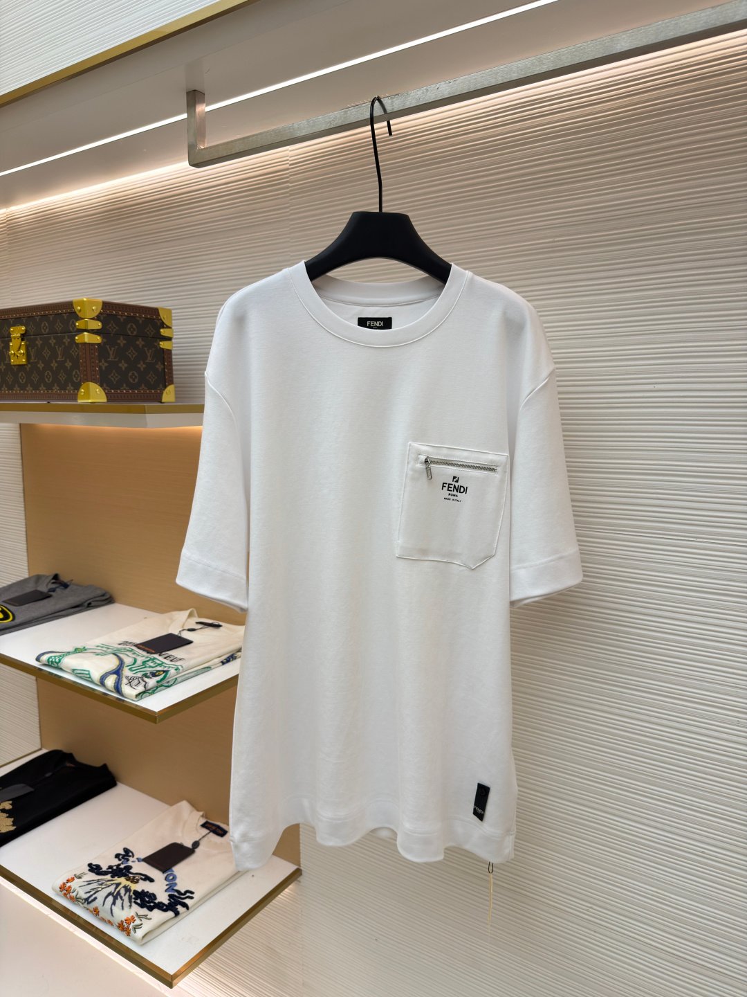 Fendi 原單 拉鍊口袋短袖T恤 簡約百搭設計 質感佳 都會輕奢
