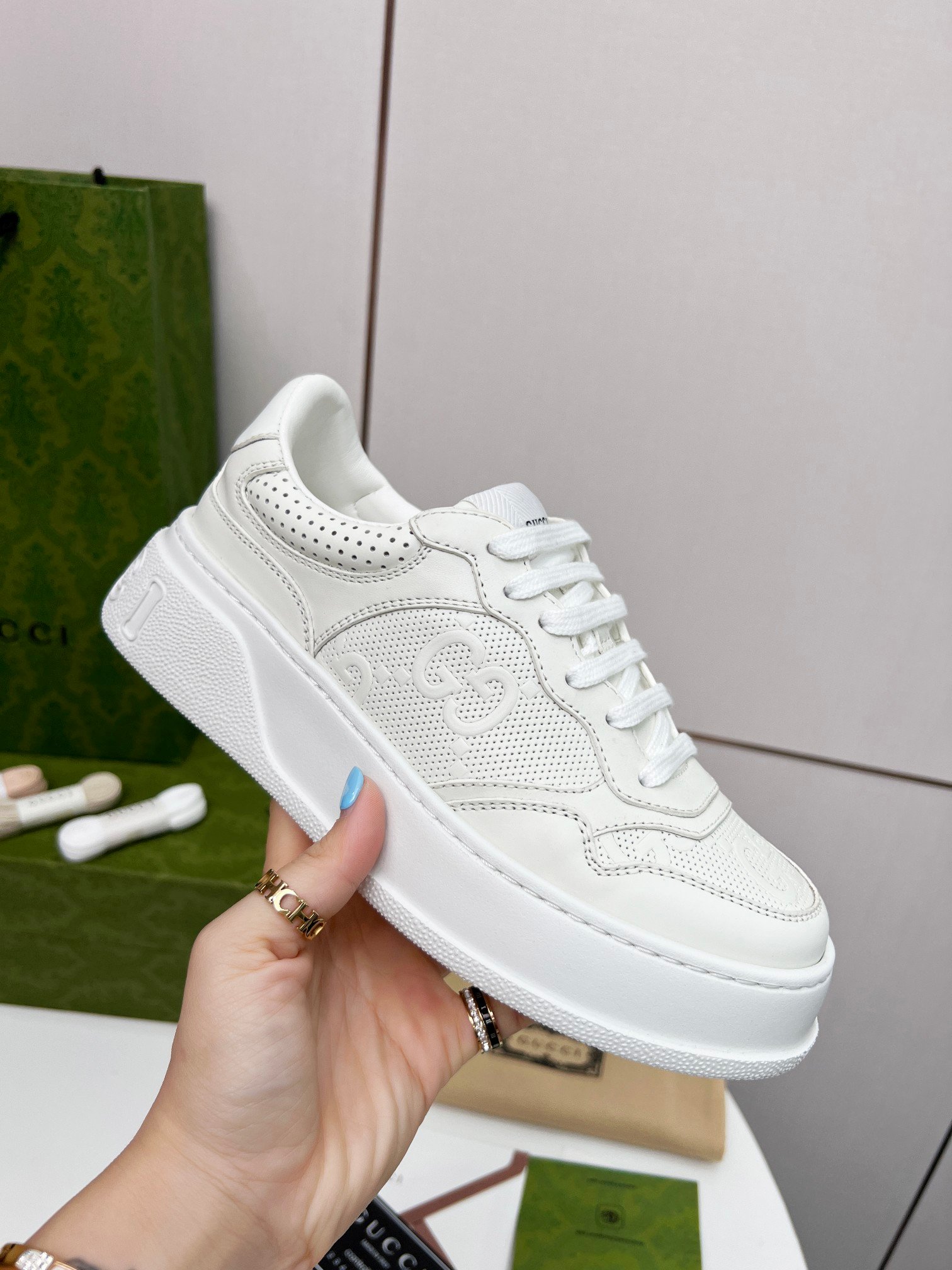 Gucci 超A貨 經典GG壓紋休閒運動鞋 簡約百搭 日系簡約