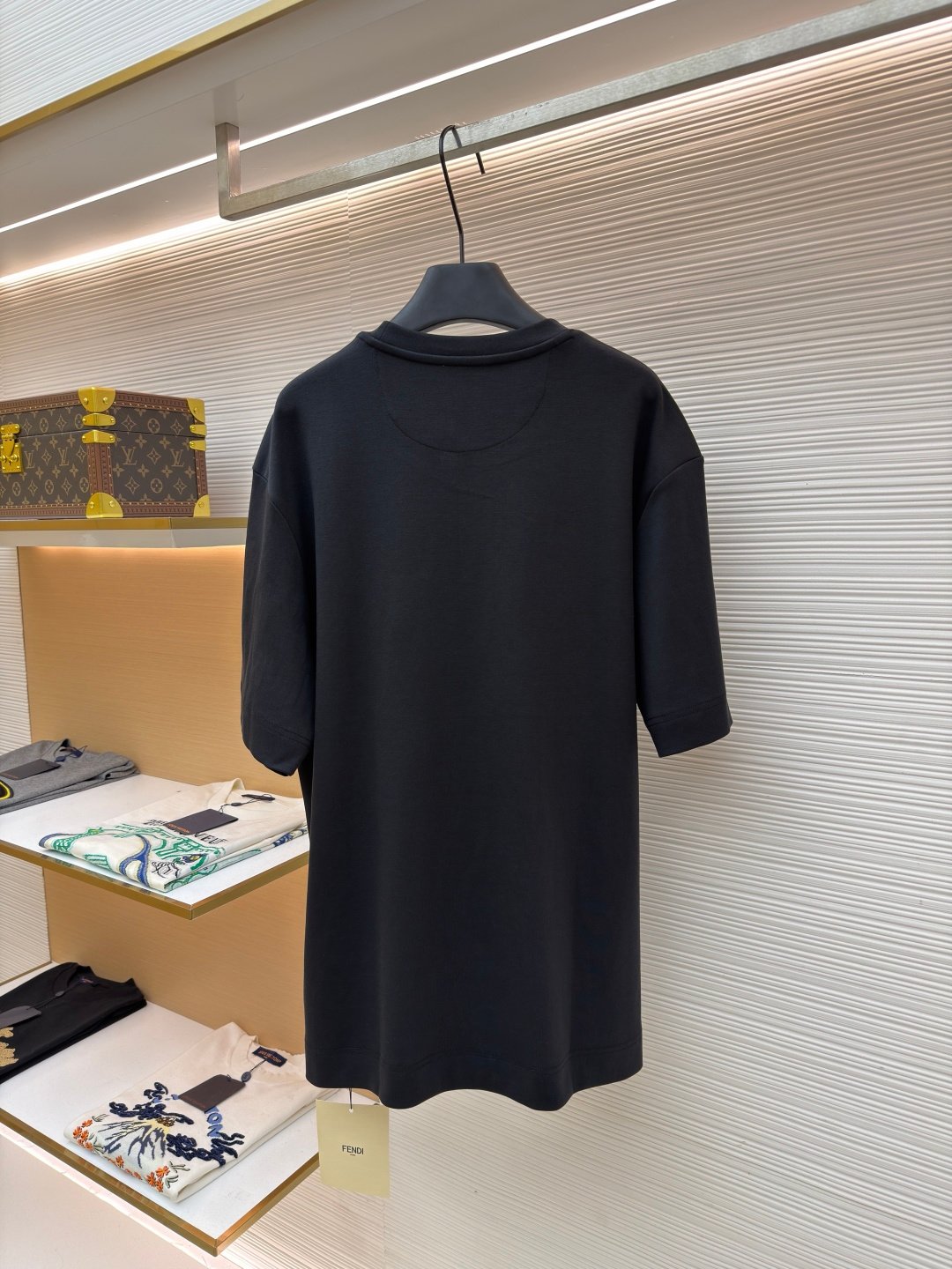 Fendi 一比一 拉鍊口袋短袖T恤 極簡設計 百搭質感款 都會輕奢