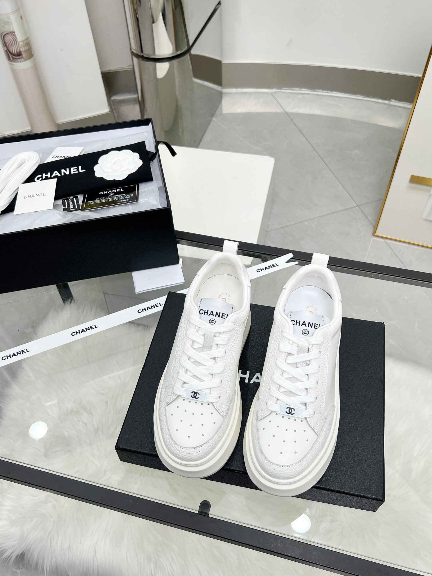 Chanel風格 全白極簡厚底休閒鞋 純色設計百搭款 氣質日常女鞋