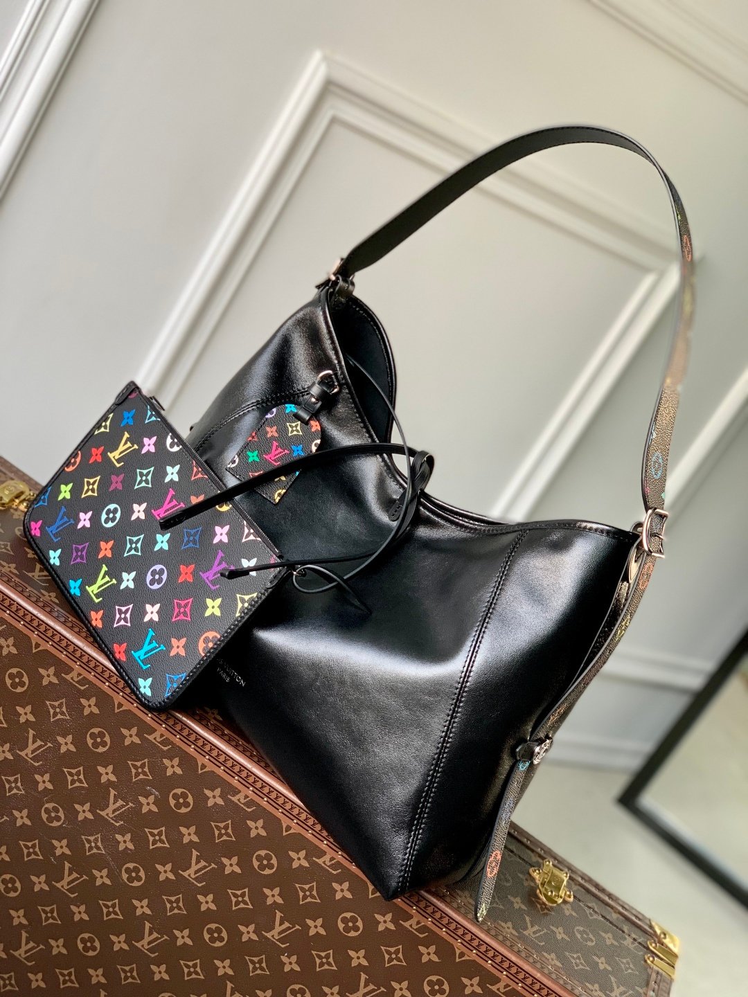 LV 一比一 CarryAll Cargo Vibe PM 黑色羊皮肩背包 質感佳 都會輕奢
