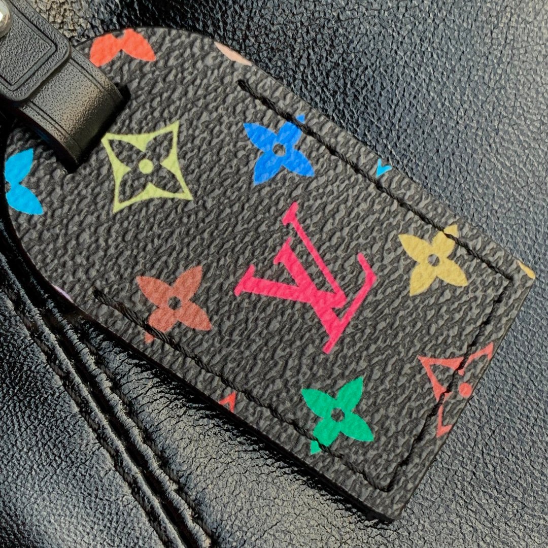 LV 一比一 CarryAll Cargo Vibe PM 黑色羊皮肩背包 質感佳 都會輕奢