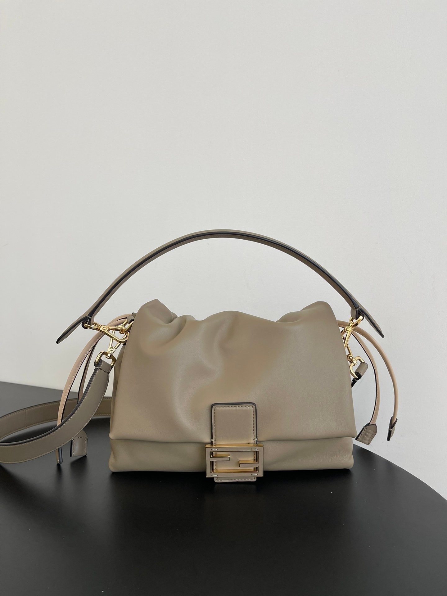 Fendi 精緻版 Baguette 腋下包 百搭質感佳 都會輕奢