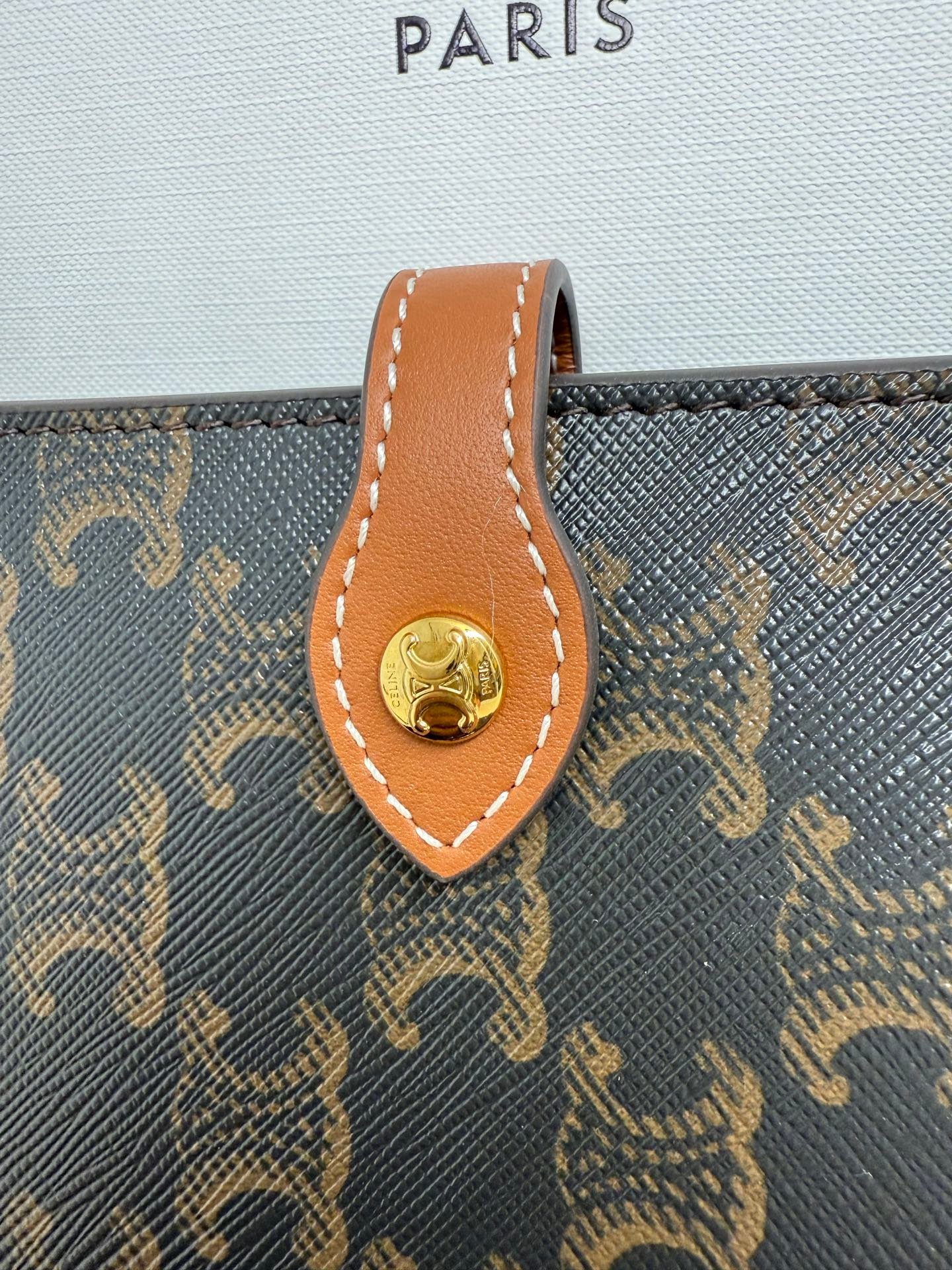 CELINE Triomphe印花手拿包 精品仿製 質感佳 都會輕奢