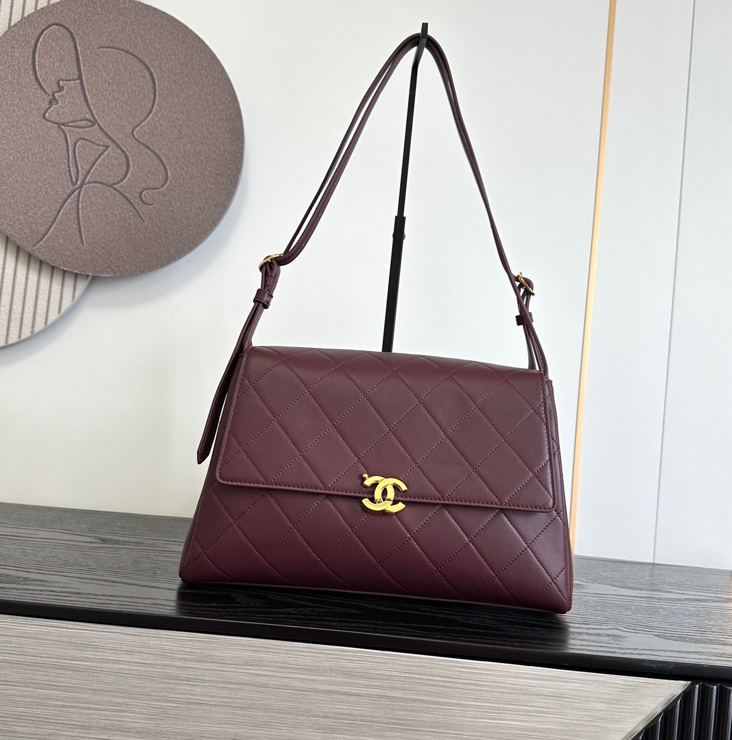 CHANEL 菱格紋翻蓋肩背包 酒紅款 優雅百搭 都會輕奢風