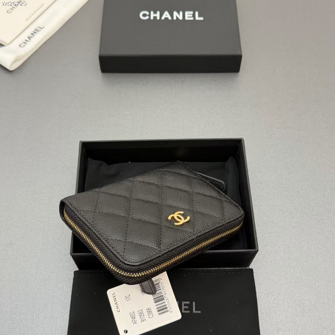 CHANEL 高仿經典菱格拉鍊短夾 2026 黑色粒面牛皮短夾 精品皮夾推薦